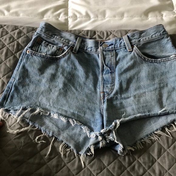 501 Levi shorts - Picture 4 of 4
